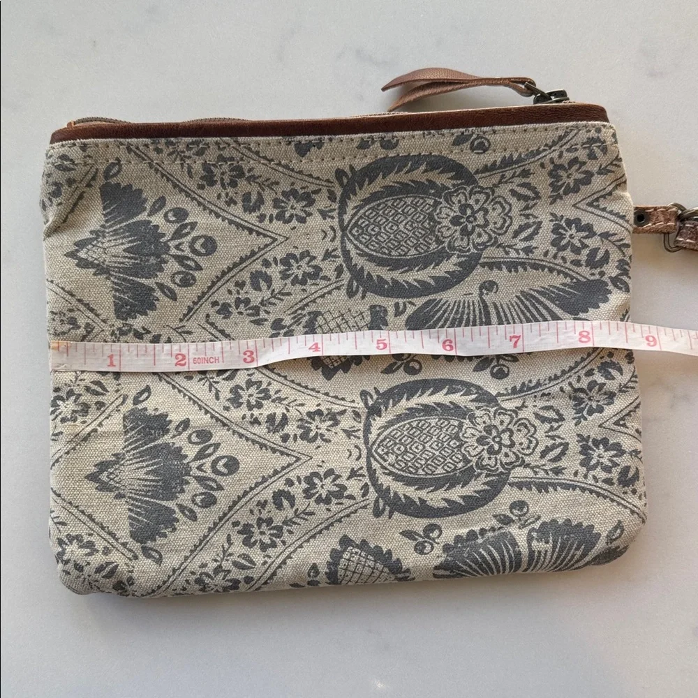 Myra Bag Boho Tan & Cream Patterned Floral Wristlet w/leather Trim